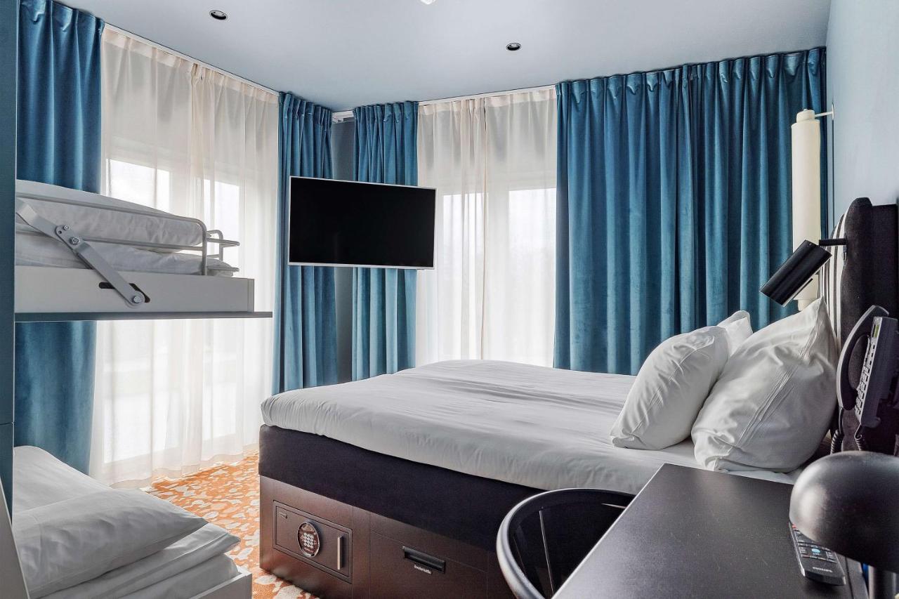 Hotel Western And 3*